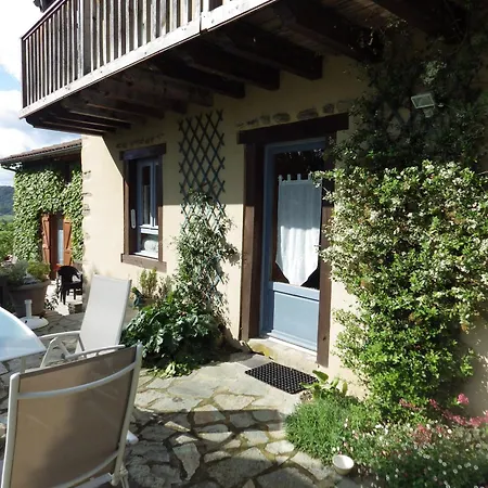 Petit Appartement De Charme, Belle Vue Villeneuve-dʼAllier Exterior foto